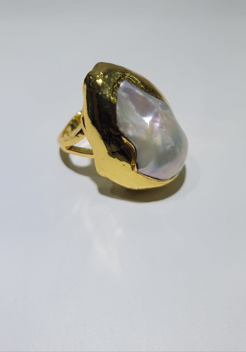BAROQUE PEARL RING