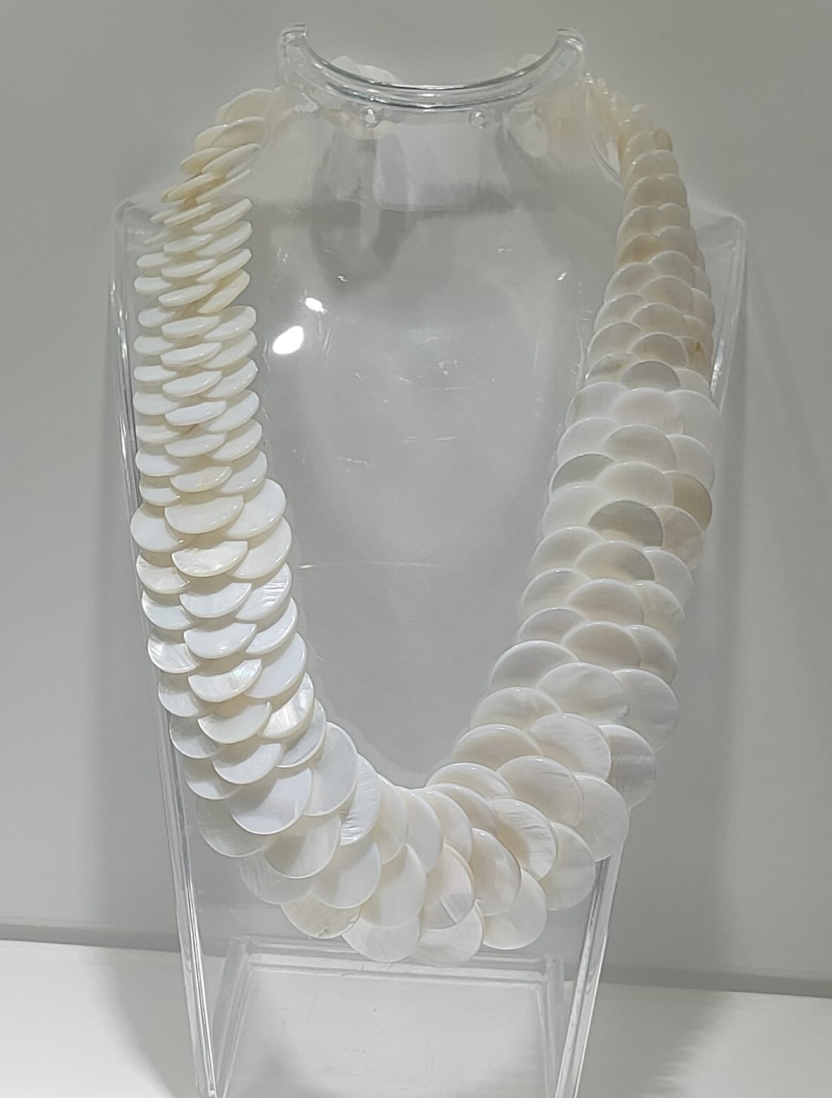 NATURAL LOOSE SHELL NECKLACE
