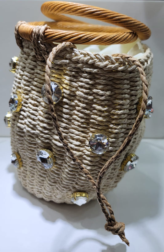 STRAW BAG WITH STONES