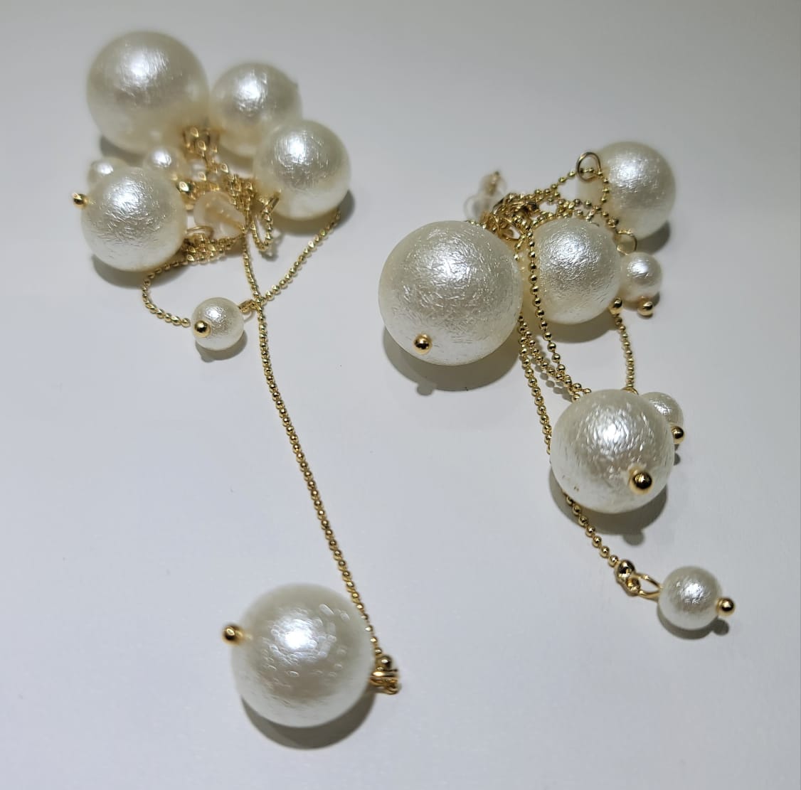 PEARL ROUND BALL PENDANT EARINGS