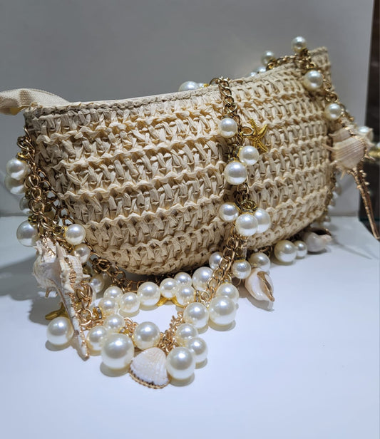PEARL WEAVED BASKET BEIGE PURSE