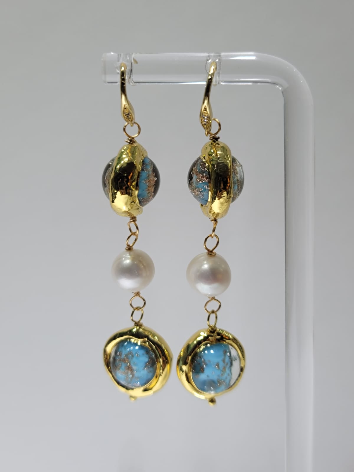 WHITE PEARL BLUE GLASS DANGLE HOOK EARING