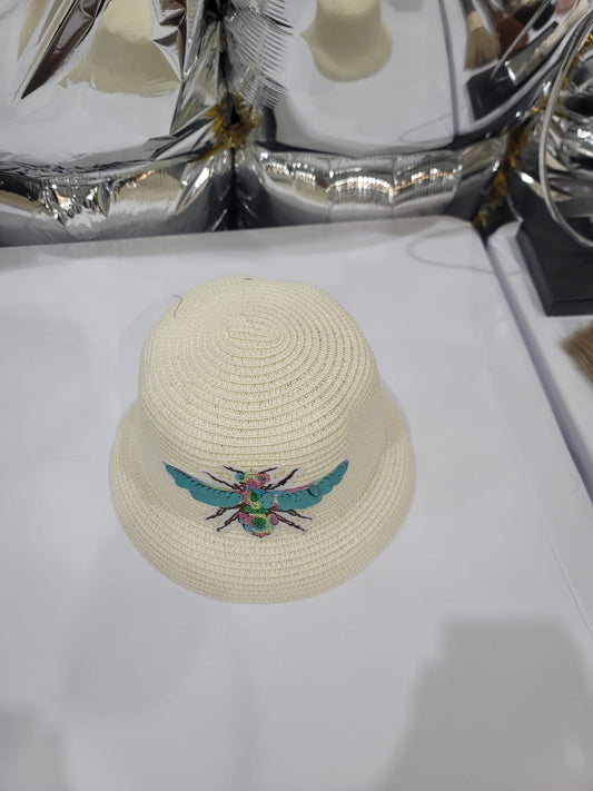 EMBROIDERED HONEY BEE WHITE HAT