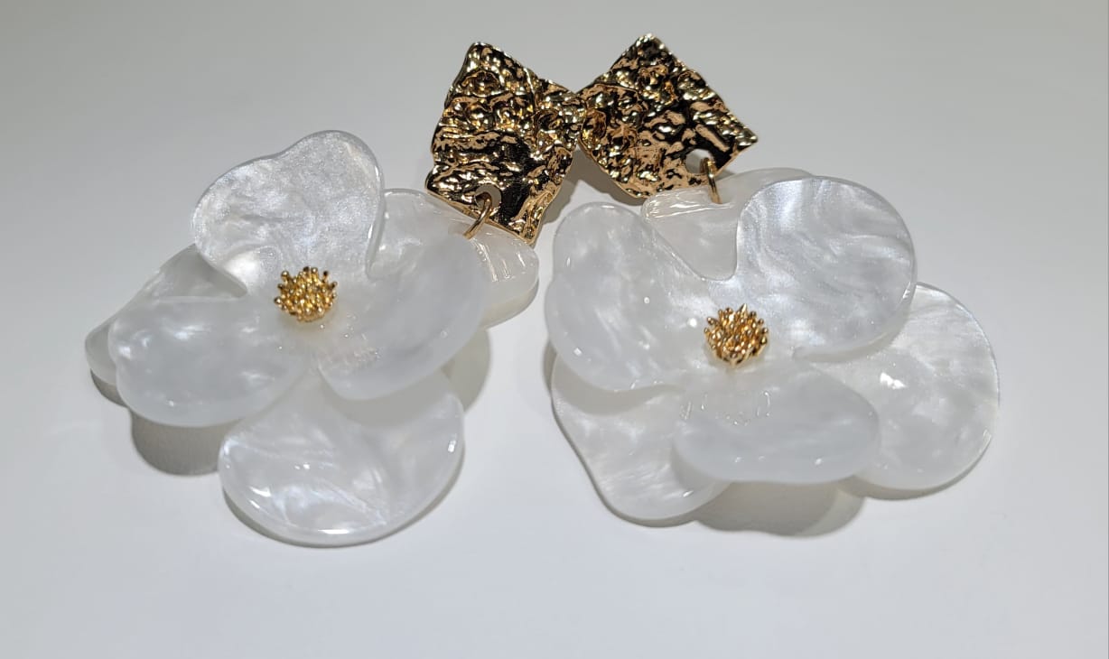 PETAL EARINGS