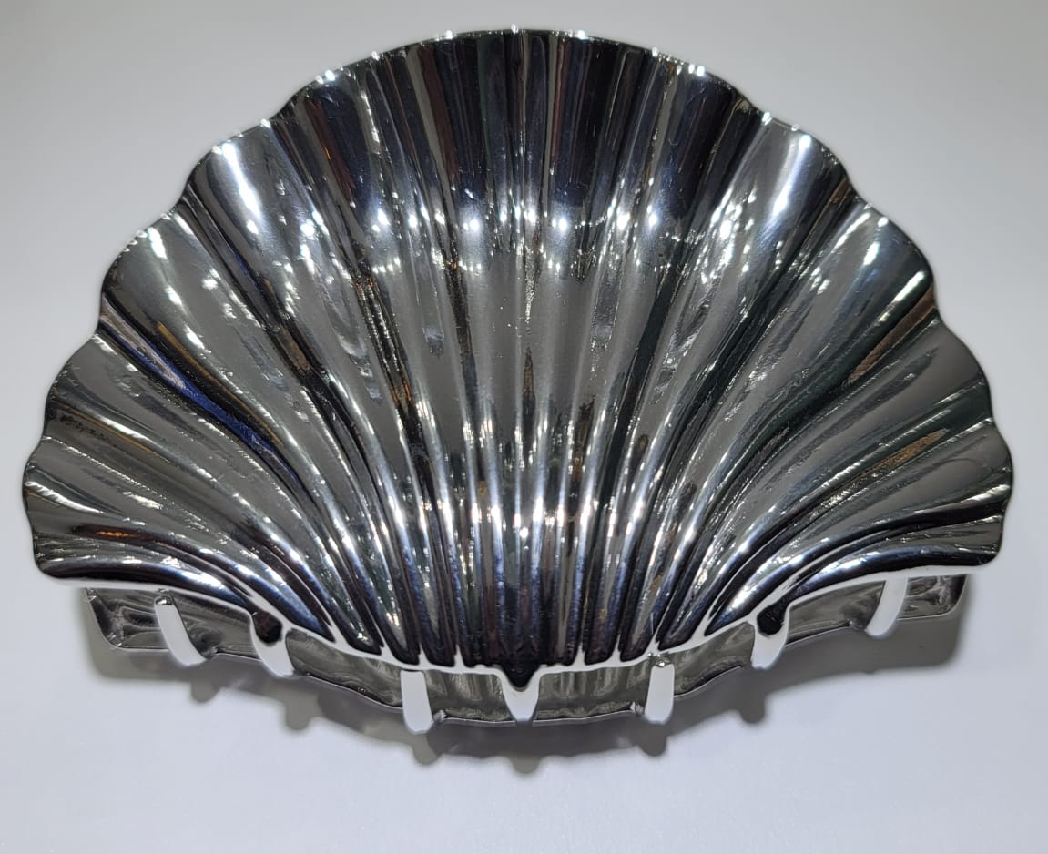 SILVER SHELL CLIP