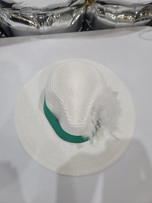 GREEN LACED BROOCHE WHITE HAT