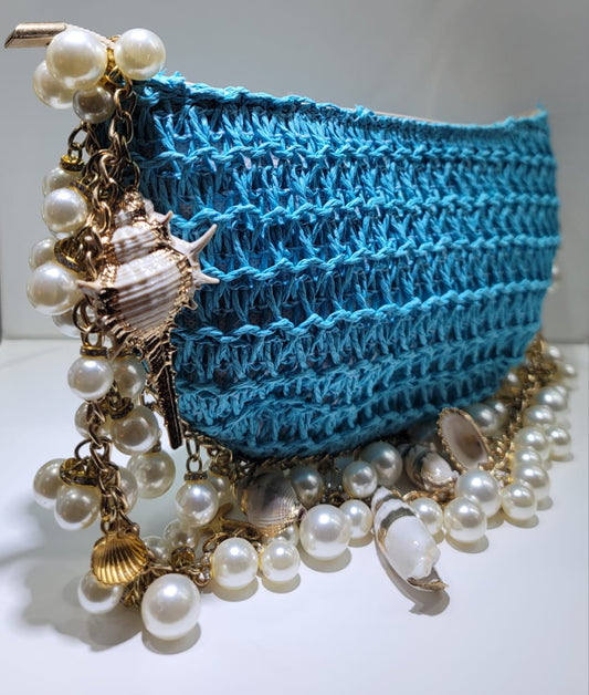 PEARL WEAVED BASKET BLUE PURSE